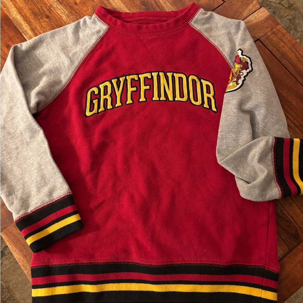 Gryffindor Harry Potter Red and Gray Long Sleeve sweatshirt
